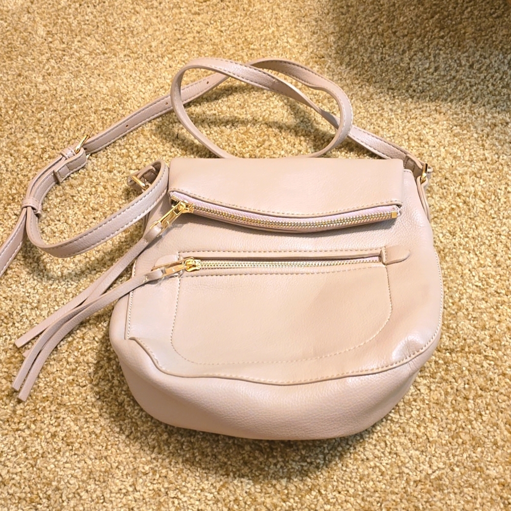 Urban Expressions crossbody